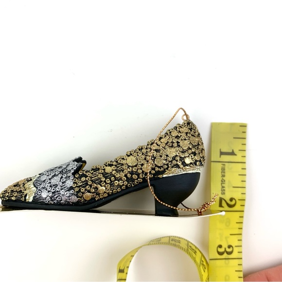 MMA French Sequined Shoe Ornament Roger Vivier for Dior hand painted - Picture 8 of 9